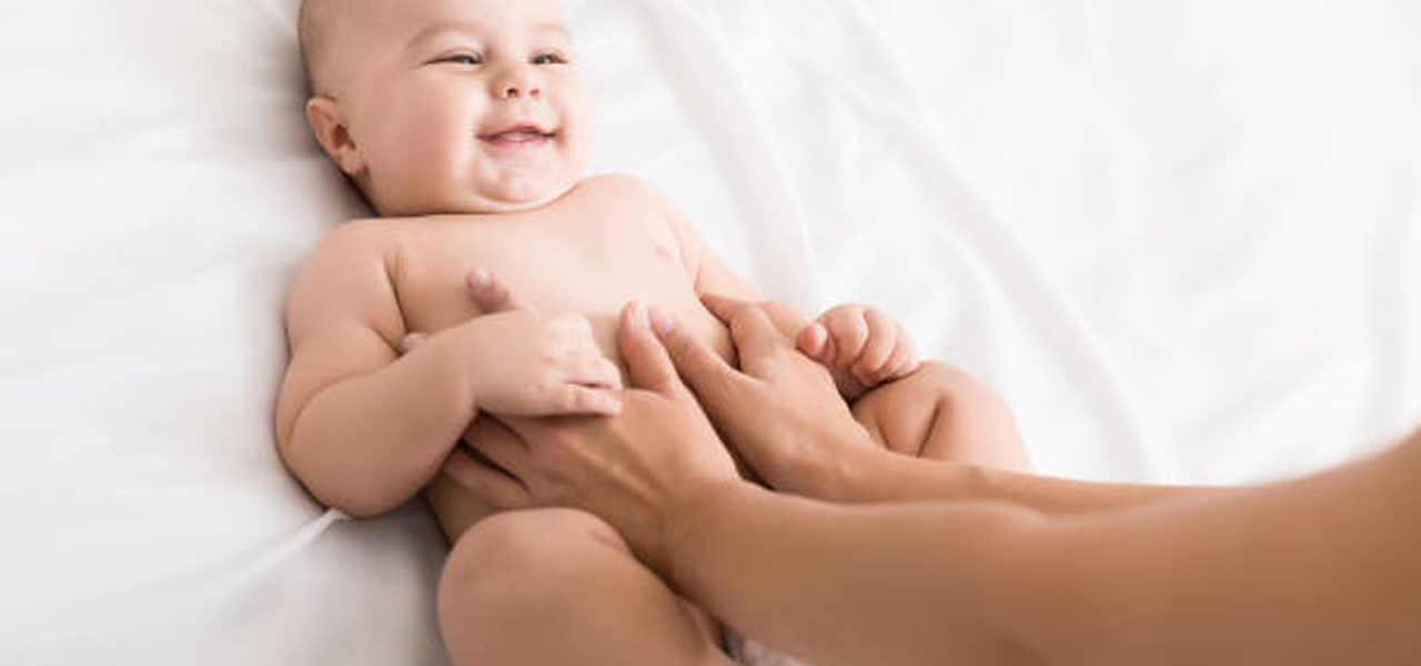 como aliviar colica de bebê recem nascido