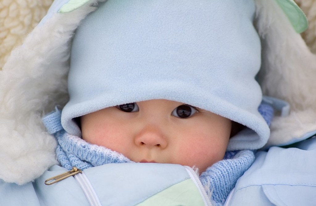 quando agasalhar o bebe - Como agasalhar o bebê em locais frios e quentes: guia completo