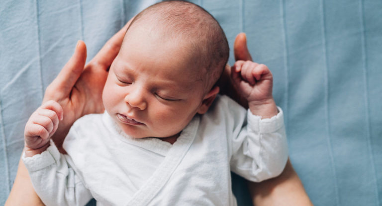 Dicas de looks de bebê recém-nascido estilosos e confortáveis