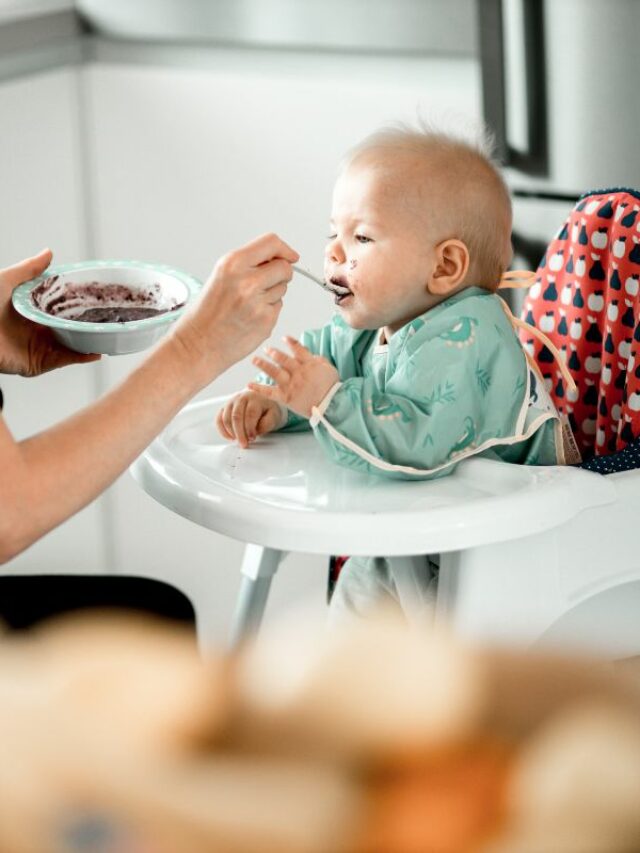 Introdução alimentar para reforçar o sistema imunológico do bebê. Prevenção de alergias alimentares