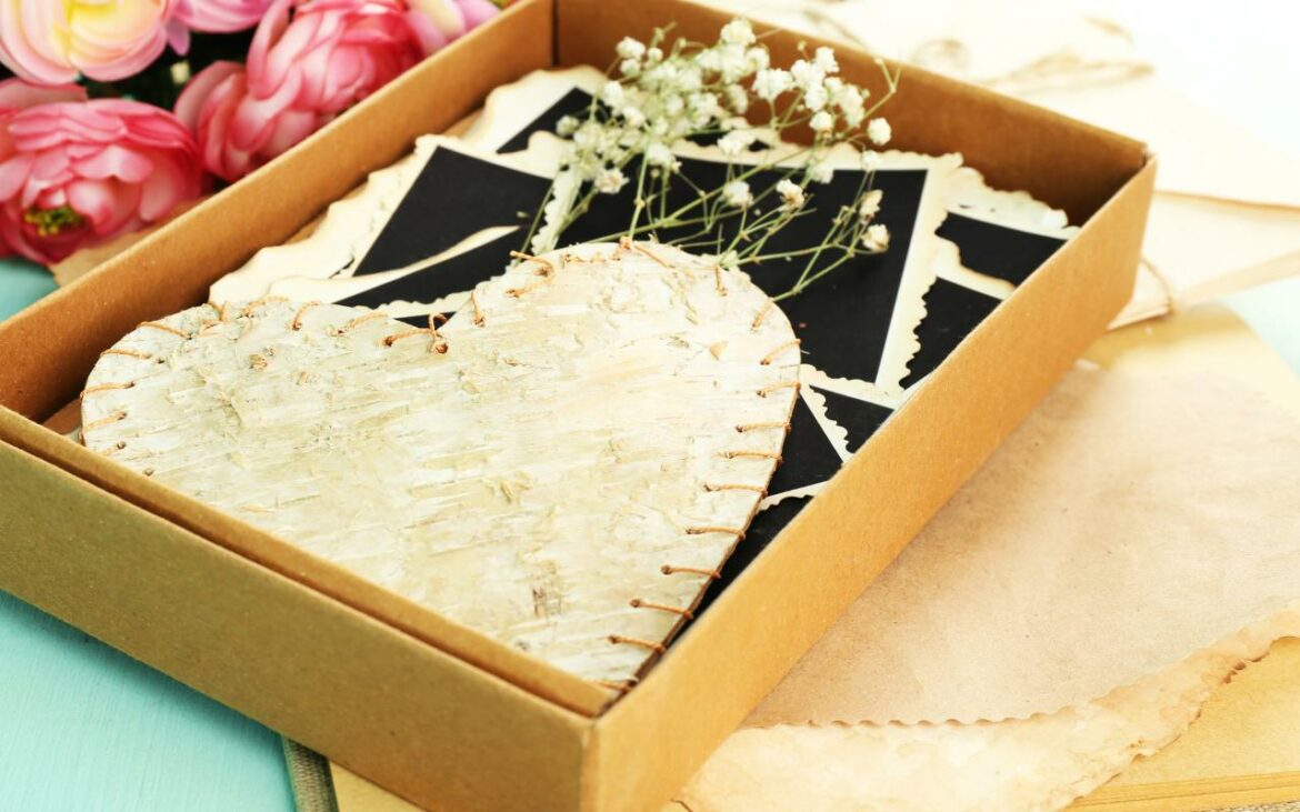 Caixa de memória e de recordações em família.